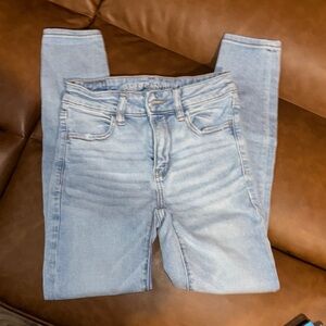American Eagle Outfitters Light Wash Skinny Jeans